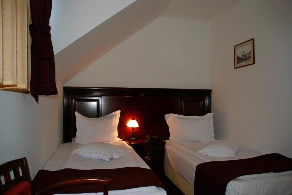 Hanul Domnesc Braşov Quarto foto